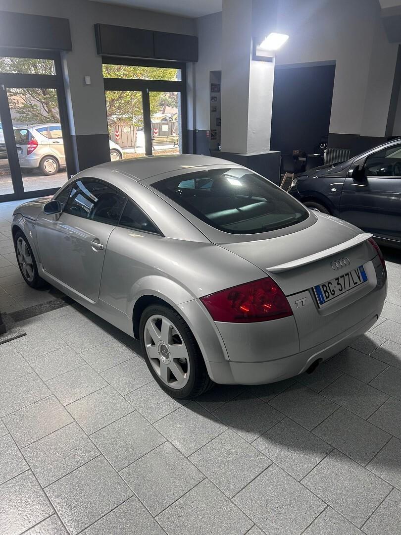 Audi TT quattro 180cv