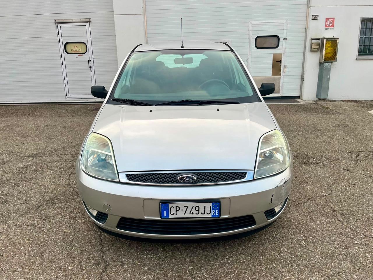 Ford Fiesta 1.2benz 2004 104.000km per neopatentati