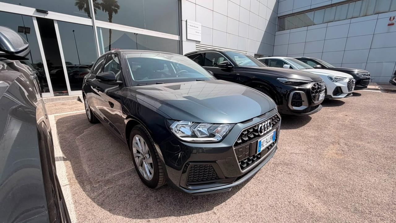 Audi A1 SPB 30 TFSI S tronic Identity Black