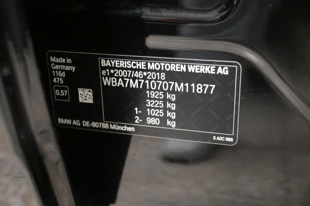 BMW 116D 115CV 6M. BUSINESS ADVANTAGE ( FARI LED - BMW DIGITAL COCKPIT - CRUISE - NAVI - MIRROR - PARK ASSISTANT - TELECAMERA POST. )
