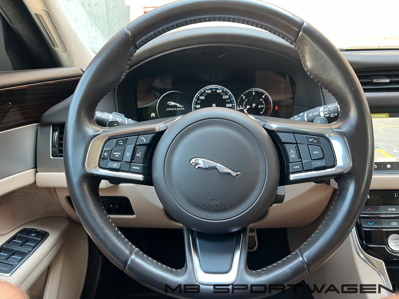 Jaguar XF Sportbrake 2.0 D 180 CV AWD aut. Prestige