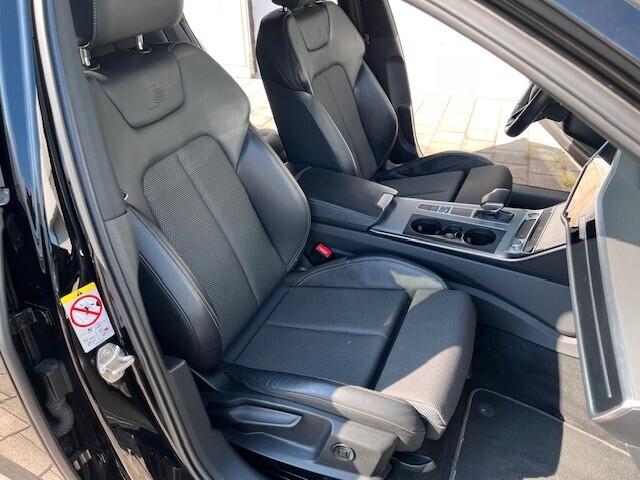 Audi A6 Avant 40 2.0 TDI S-LINE QUATTRO