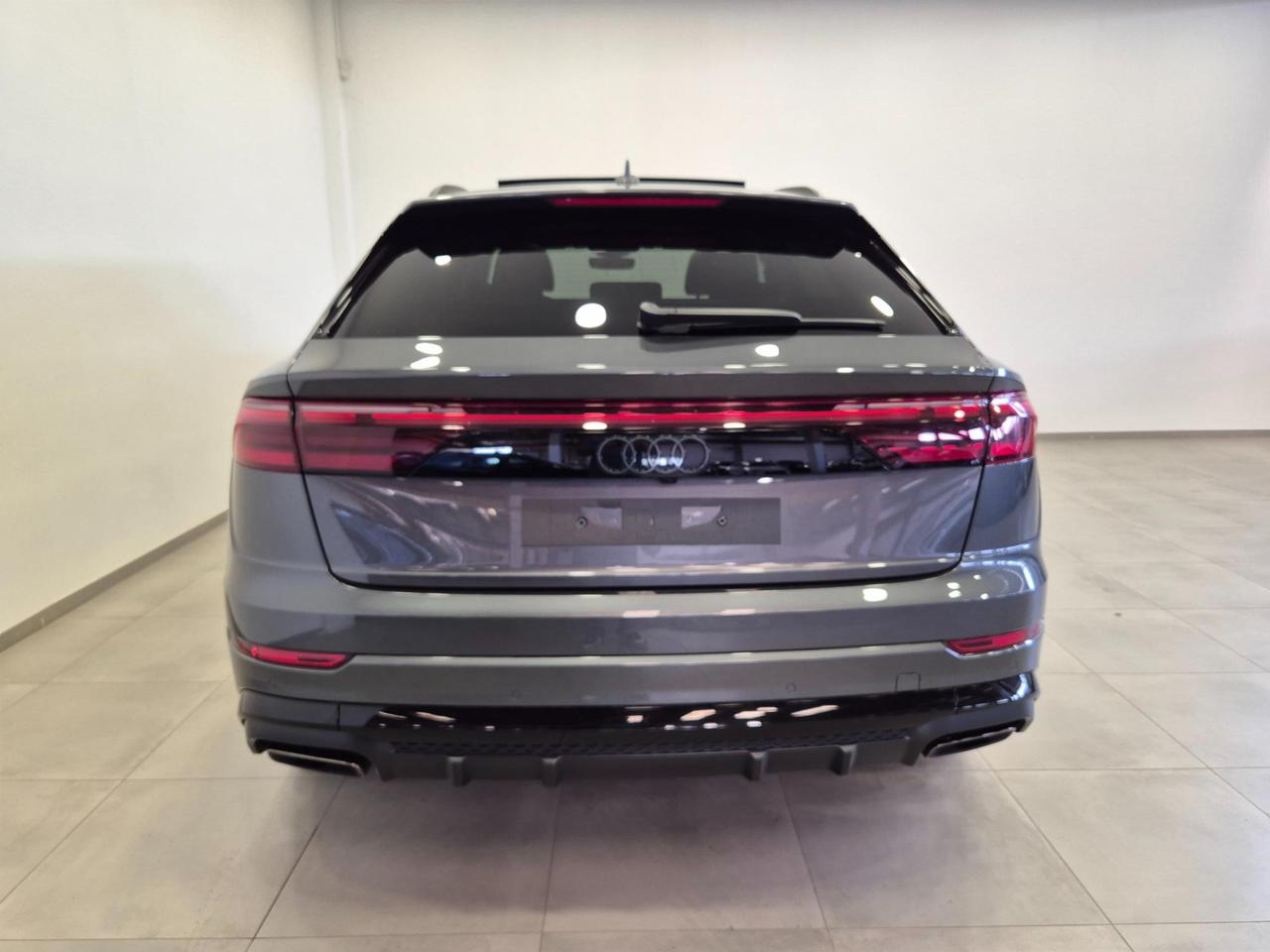 Audi Q8 3.0 tdi mhev S line edition quattro 286cv Tetto Panor. Fari Matrix