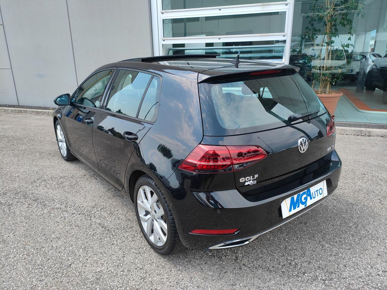 Volkswagen Golf 2.0 TDI 5p. Executive BlueMotion Technology FULL LED