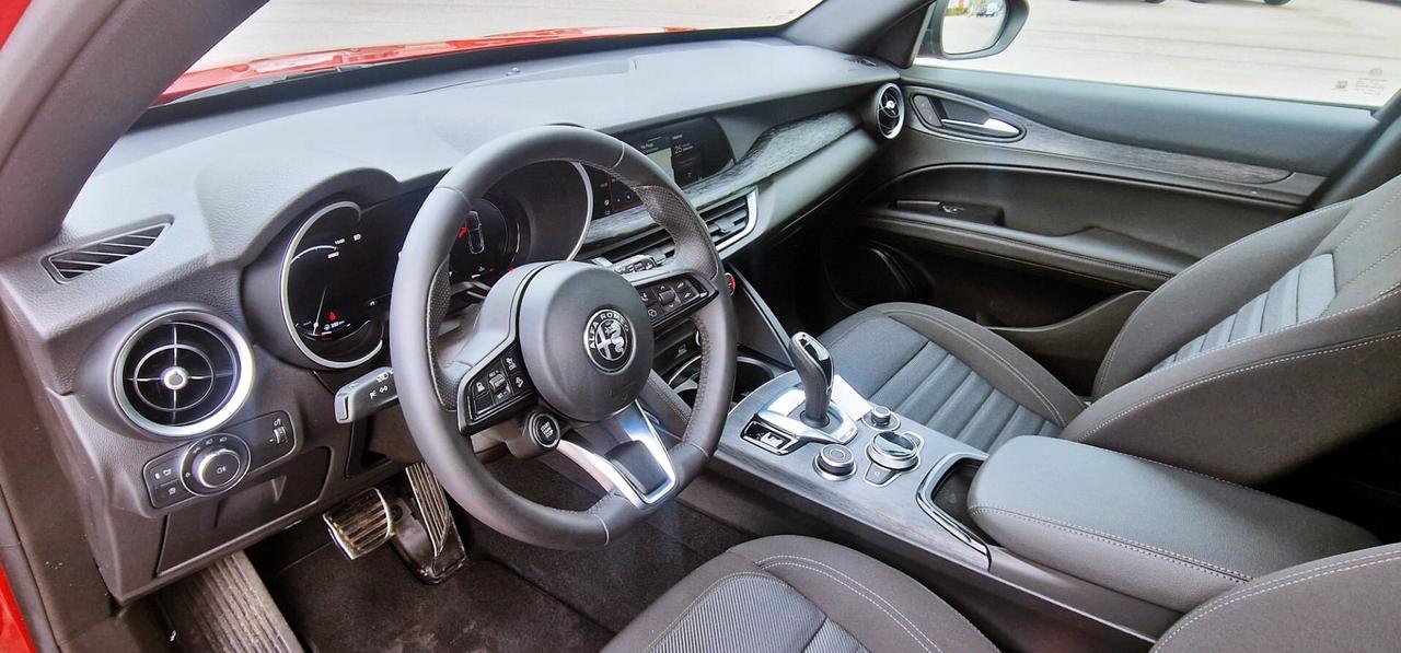 Alfa Romeo Stelvio 2.2 Turbodiesel 160 CV AT8 RWD Super