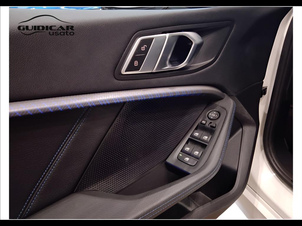 BMW Serie 1 F40 - 116d Msport Exterior auto