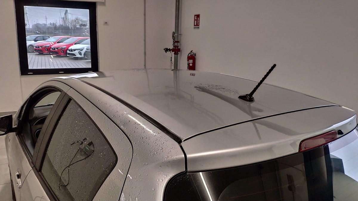 TOYOTA Yaris SOLO PER COMMERCIANTI AUTO SENZA GARANZIA