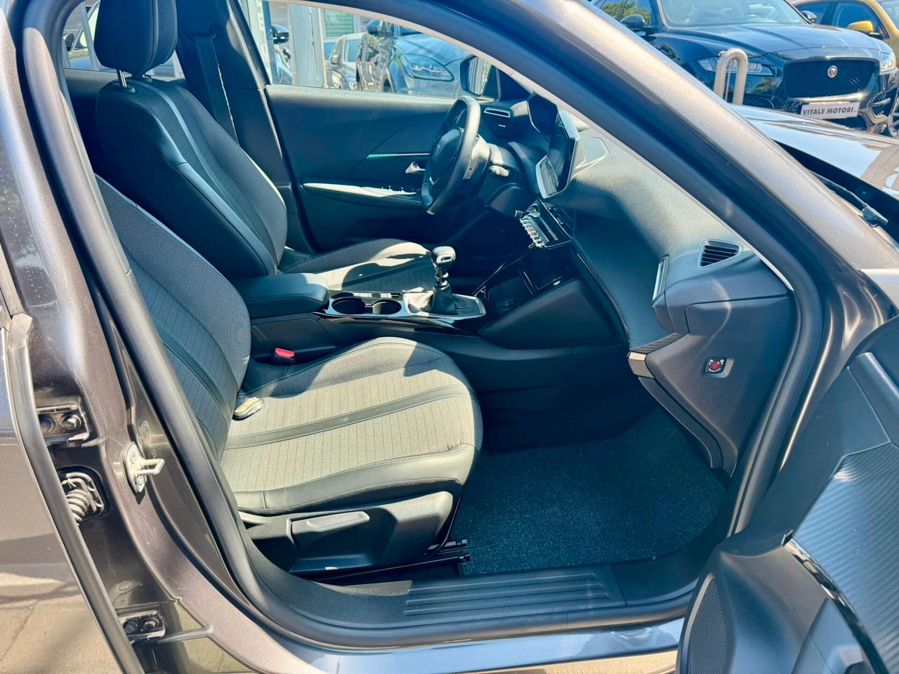 Peugeot 2008 1.5 BlueHDi 110CV GT