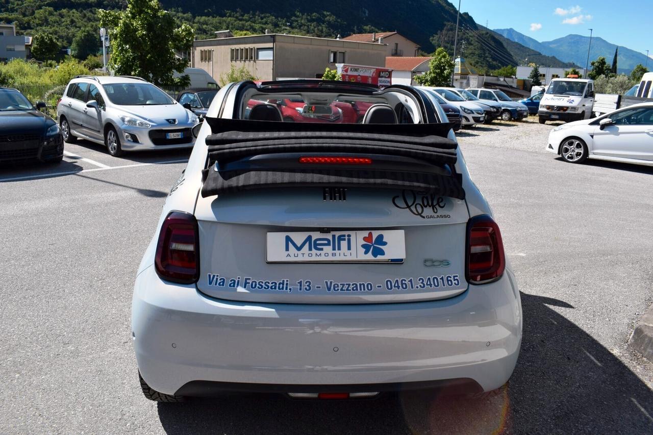 Fiat 500 Fiat 500e Cabrio La Prima
