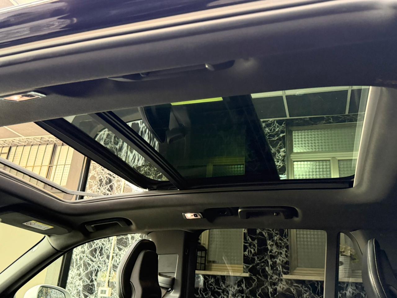 Volvo XC90 D5 AWD Geartronic 7 posti R-design