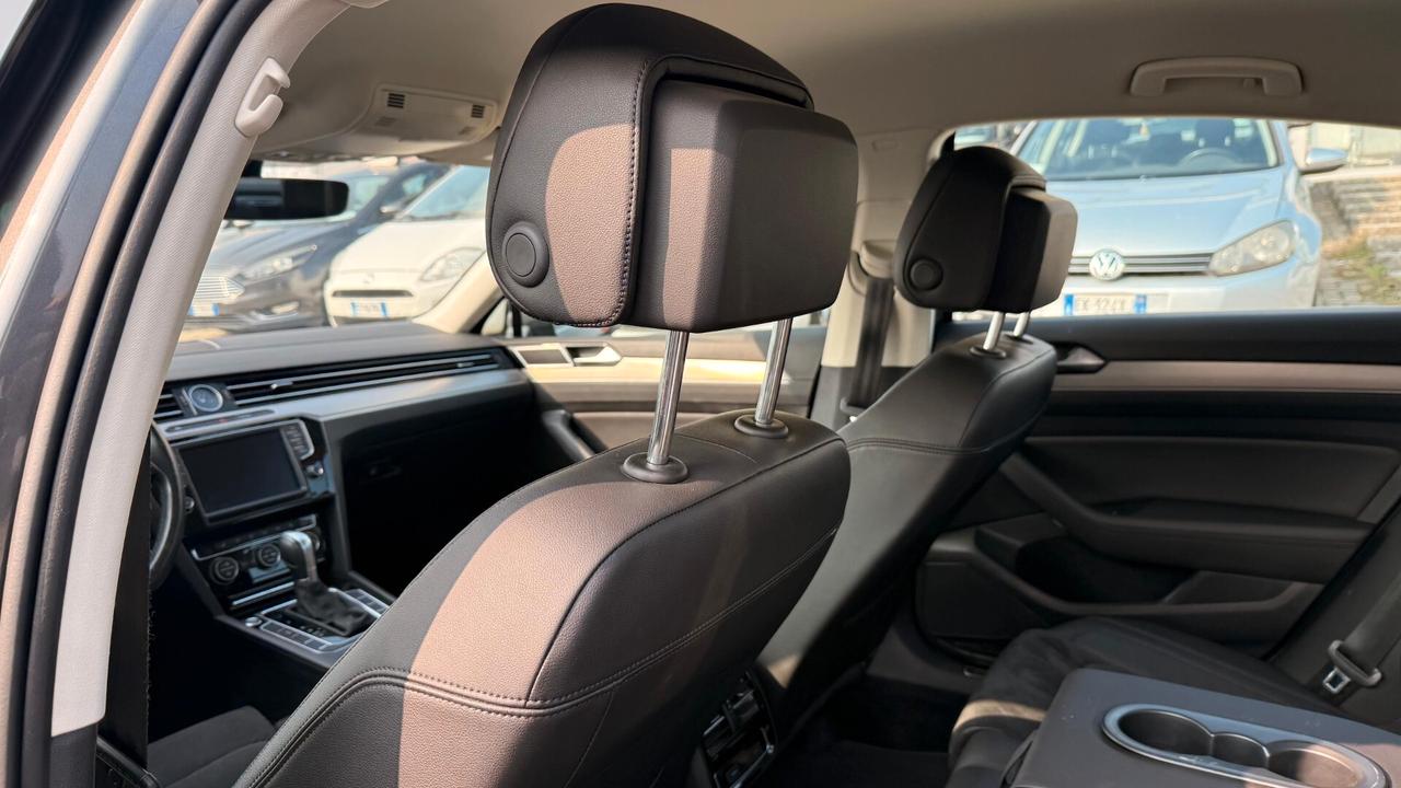 Volkswagen Passat 2.0 tdi scr dsg