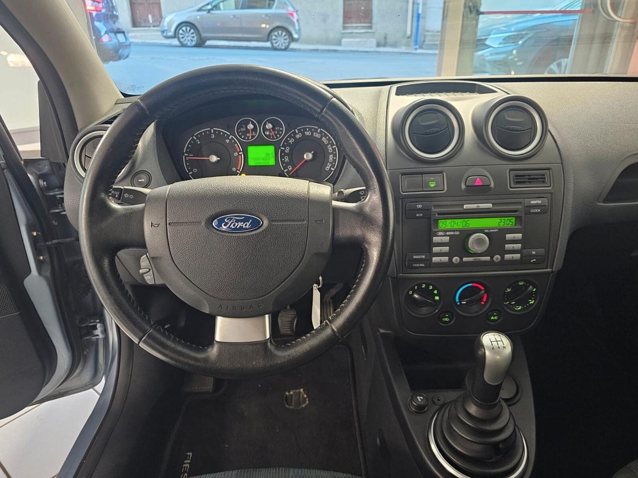 Ford Fiesta 1.4 TDCi 5p. Ghia