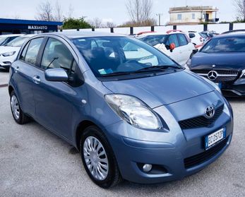 Toyota Yaris 1.3 4 CILINDRI!