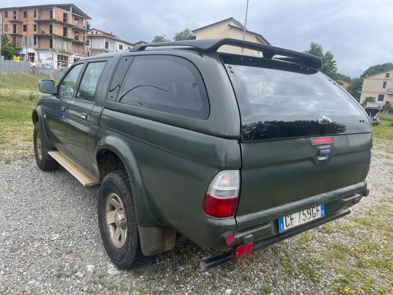 Mitsubishi L200 2.5 TDI 4WD Club Cab Pup. GLS Targ.