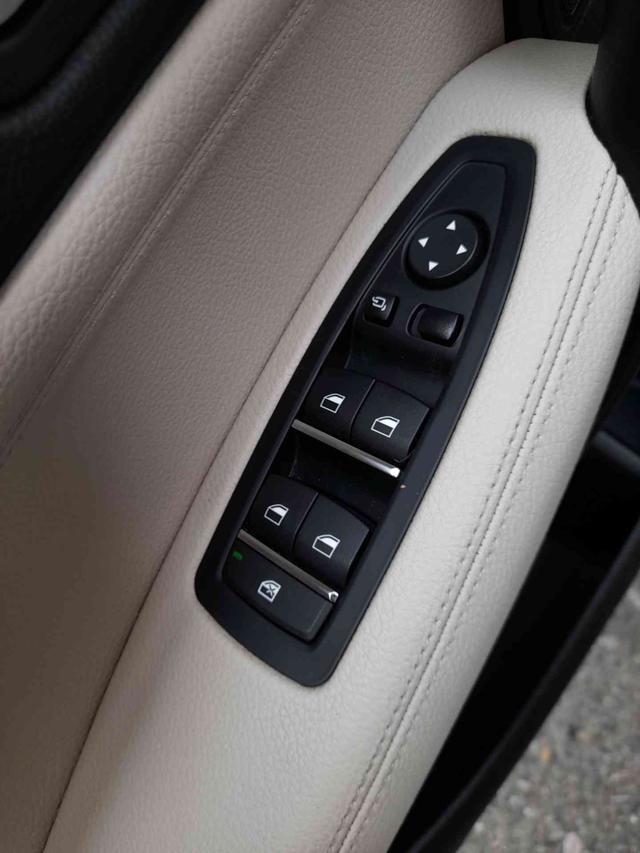 BMW 118 i LUXURY NAVI-PELLE-LED!!! OK NEO PATENTATI