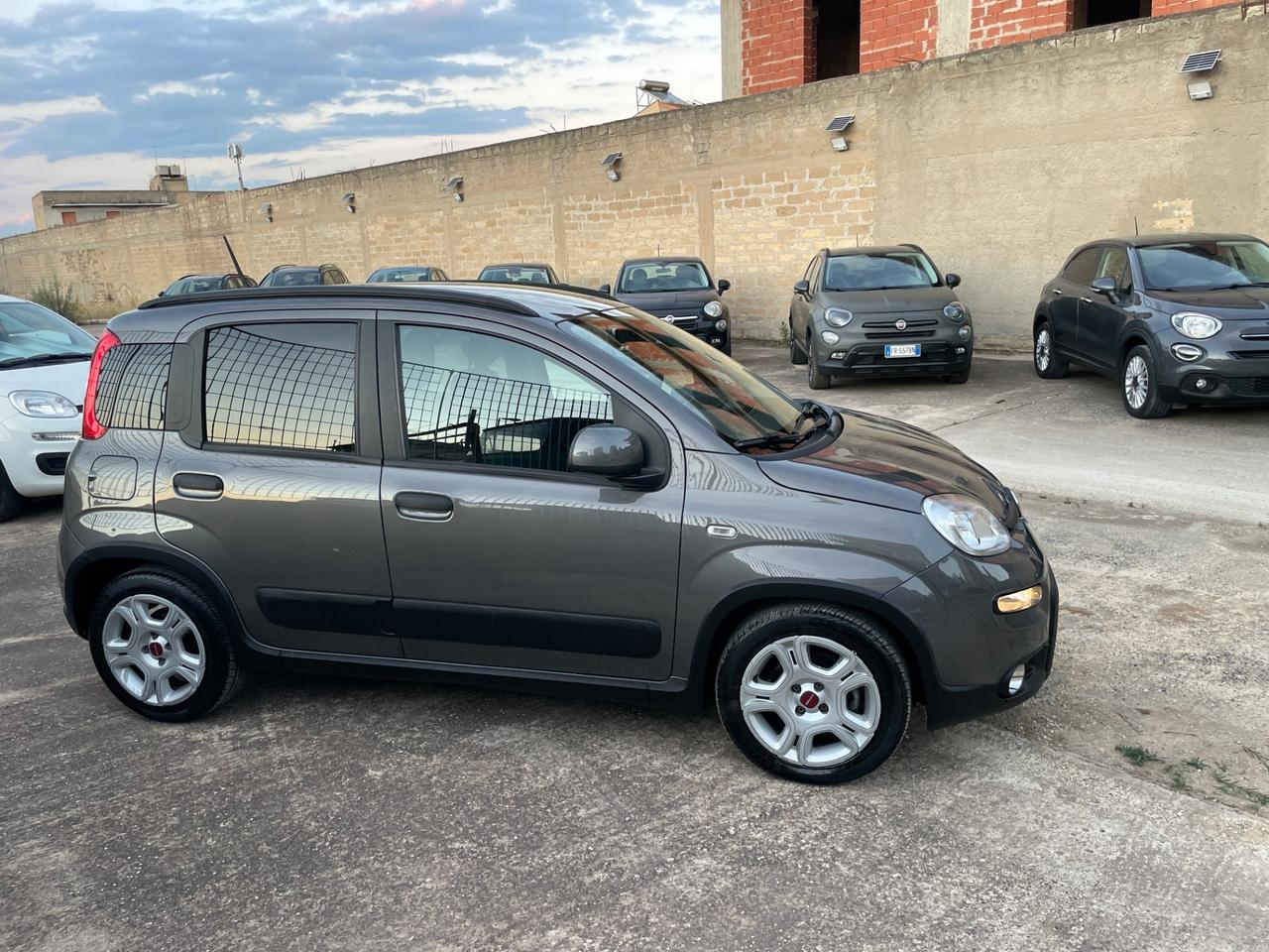 Fiat Panda 1.0 FireFly S&S Hybrid Garmin
