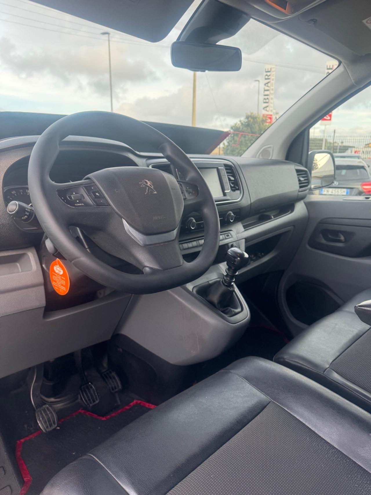 Peugeot Expert BlueHDI Passo medio con porta laterale