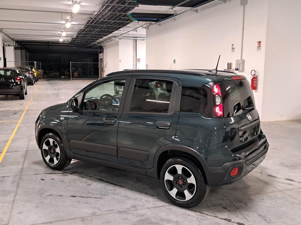 Fiat Panda 1000 FireFly Hybrid 70CV Cross 5 Porte Km. 0