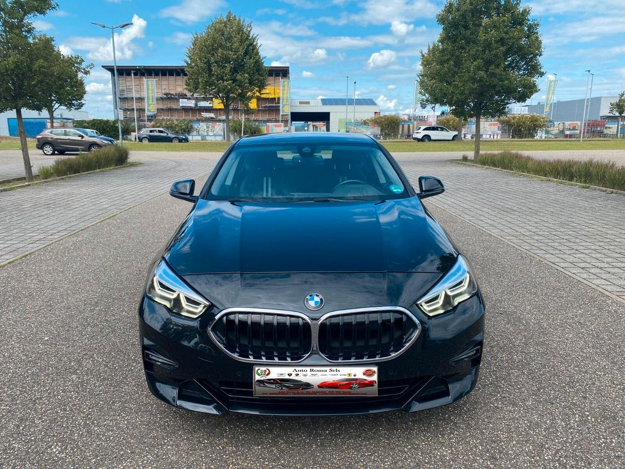 BMW220 d Gran Coupé Sport Line, LED, pelle parziale, sistema di navigazione