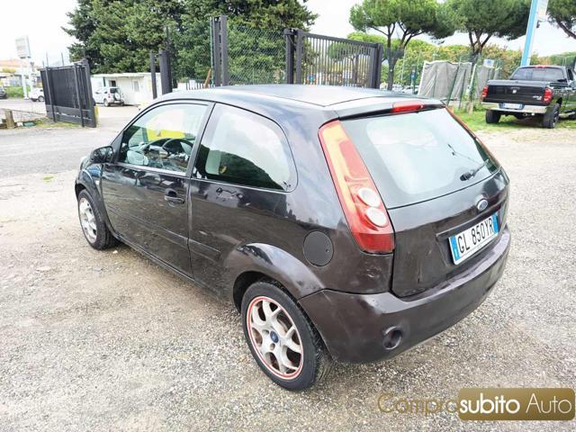 FORD Fiesta 1.2 16V 3p. Titanium