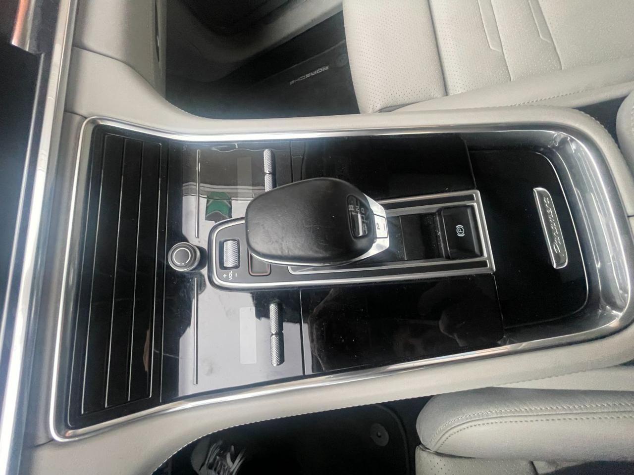 PORSCHE Panamera 2.9 4 Platinum Edition