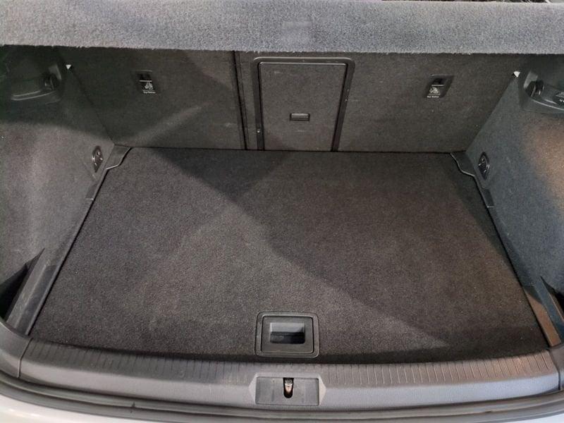 Volkswagen Golf 7ª SERIE BUS. 1.6 TDI DSG 5P. HIGHLINE BMT