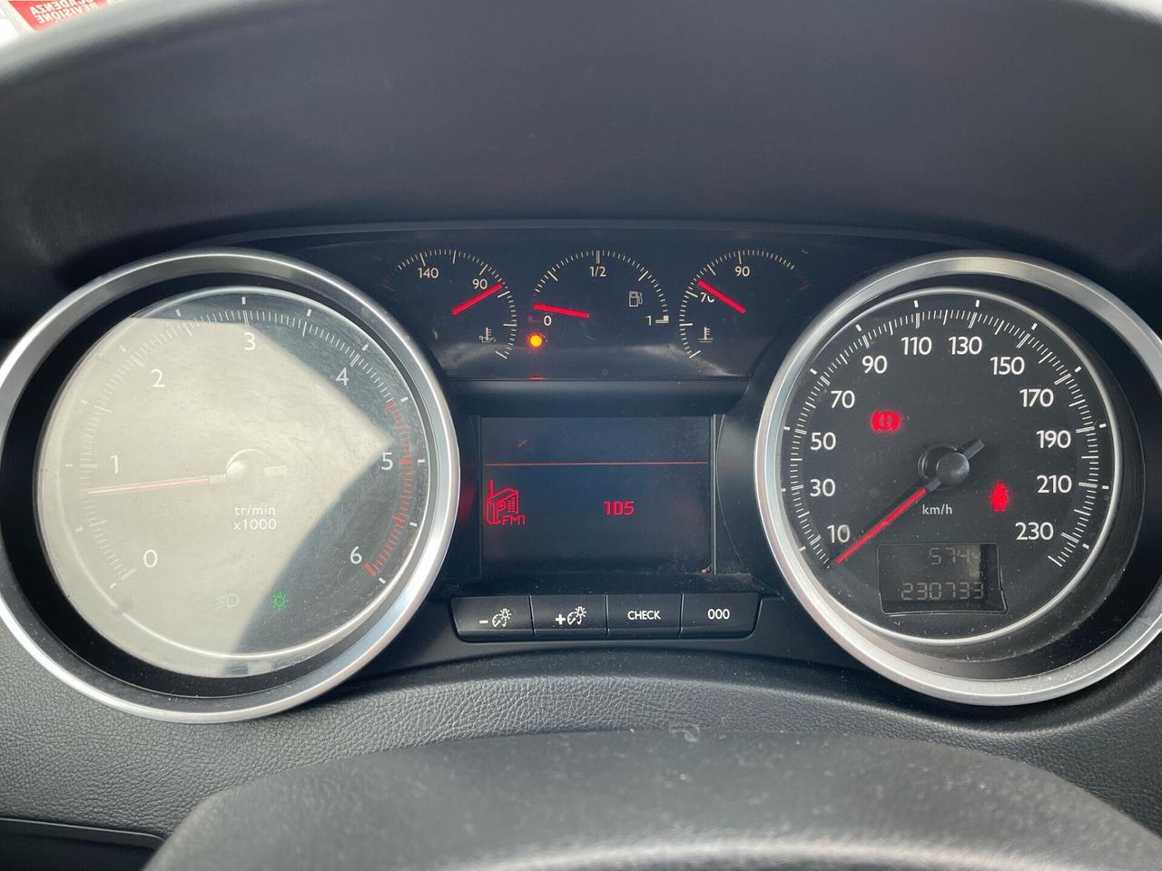 Peugeot 508 1.6 HDi 115CV SW Access
