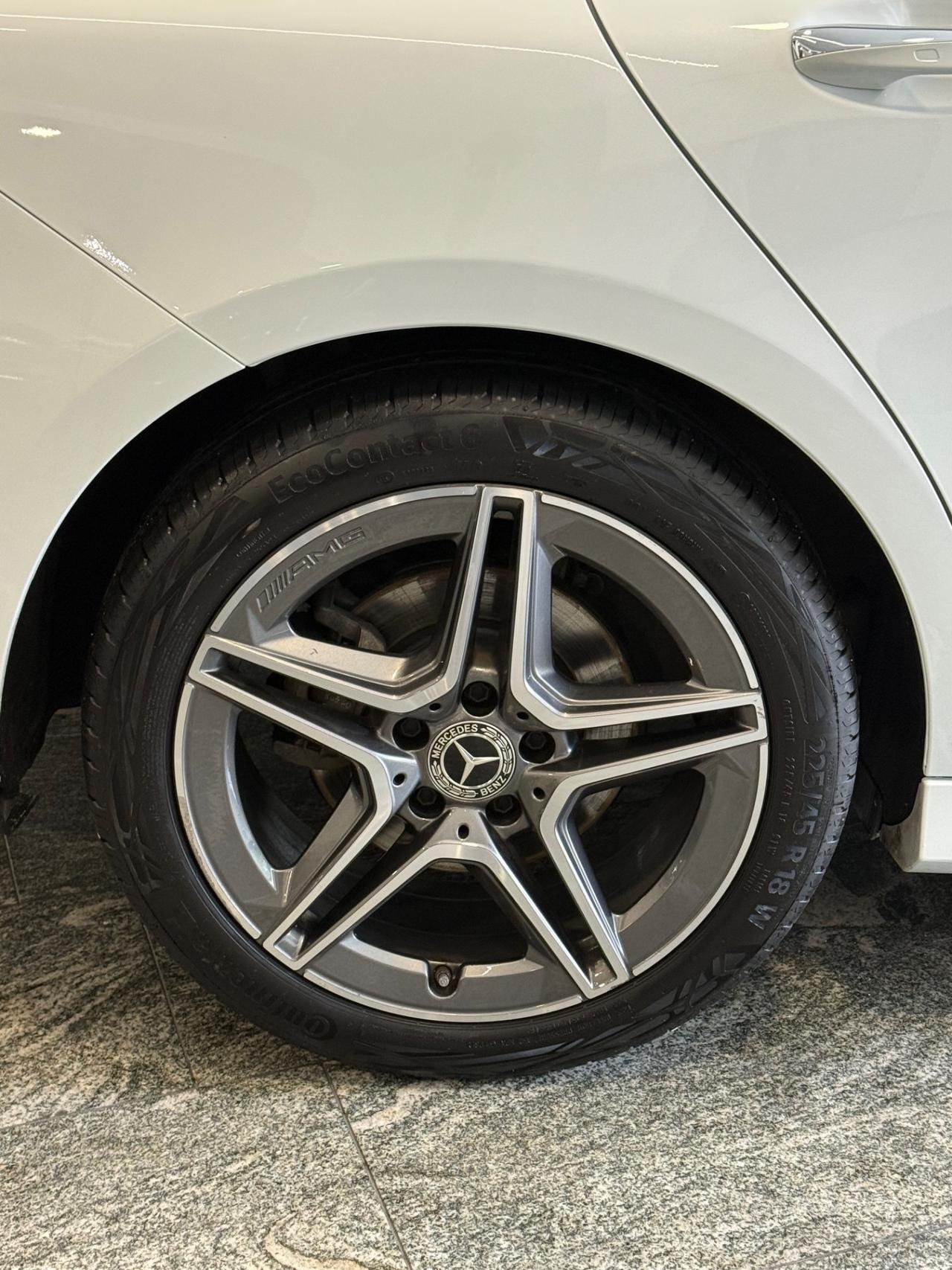 Mercedes-benz CLA 200 d Automatic Premium