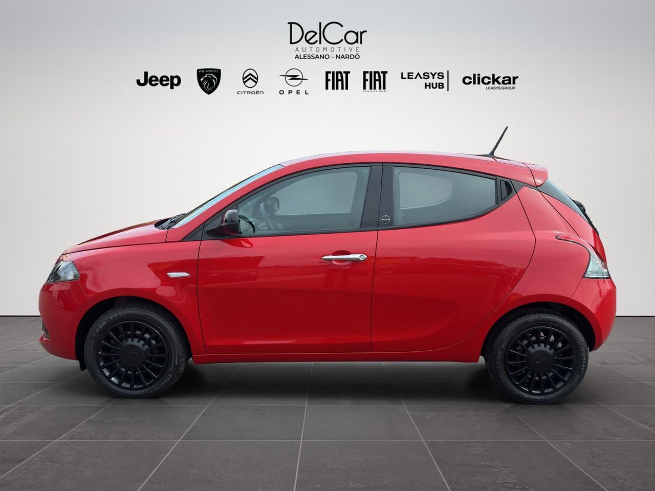 Lancia Ypsilon 1.0 FireFly 5 porte S&S Hybrid Ecochic Silver