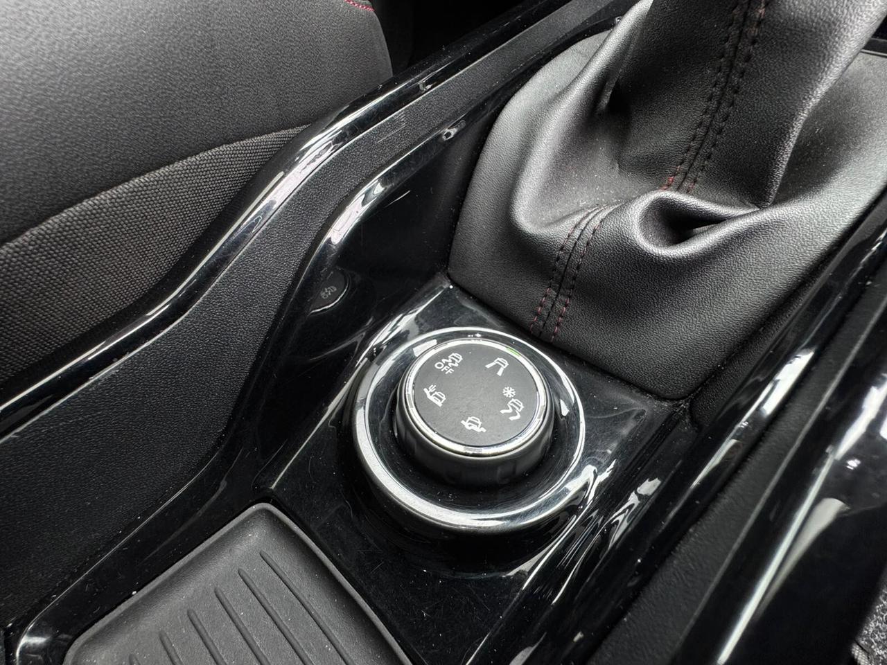 Peugeot 2008 BlueHDi 120 S&S Black Matt