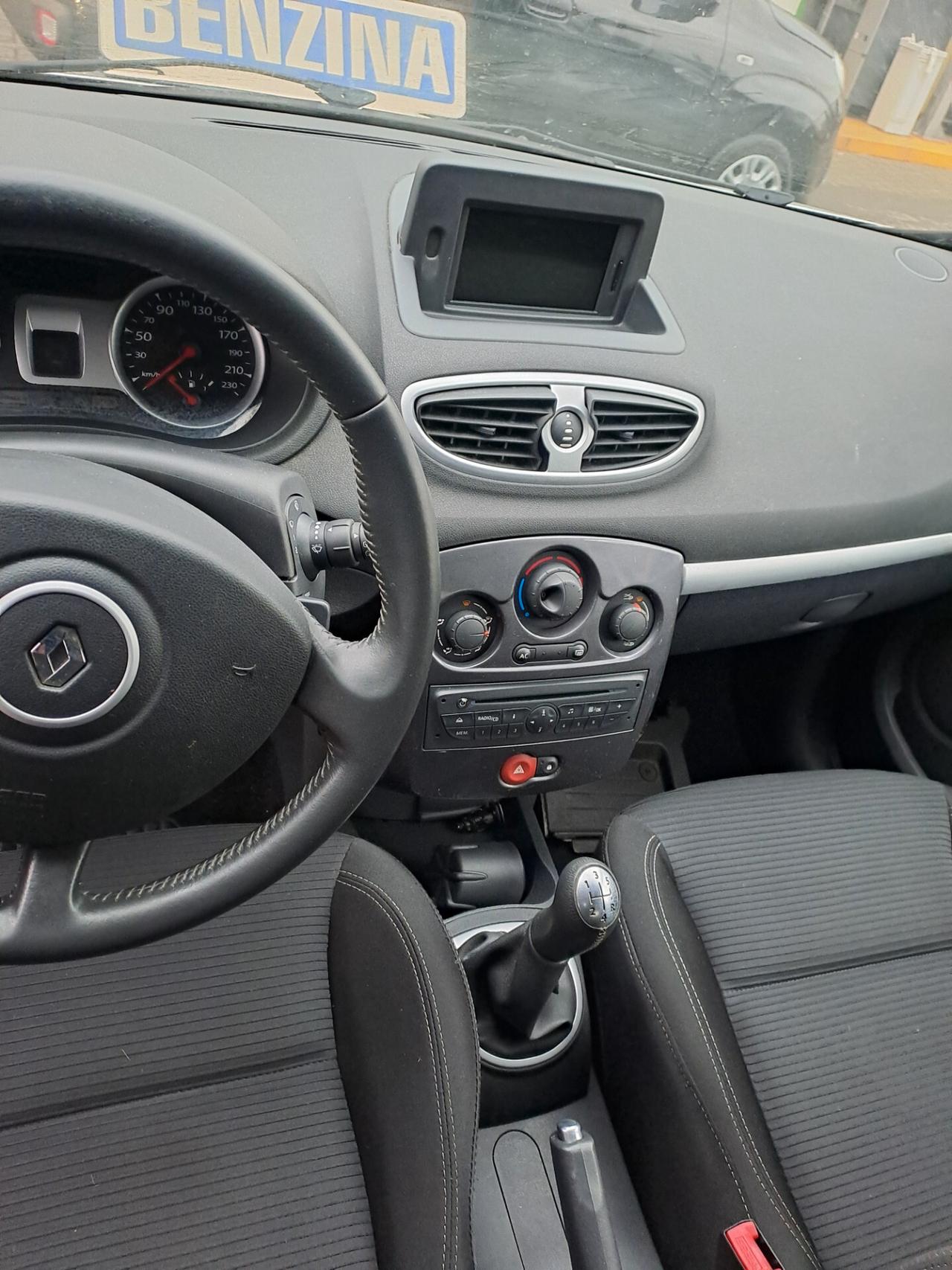 Renault Clio 1.2 16V 5 porte Live!