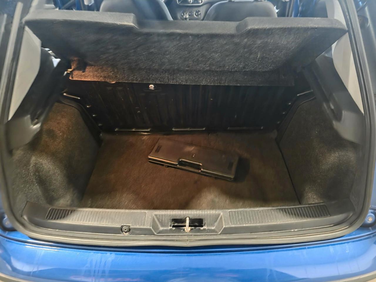 FIAT PUNTO 1.2 BENZINA DEL NORD ITA 2011