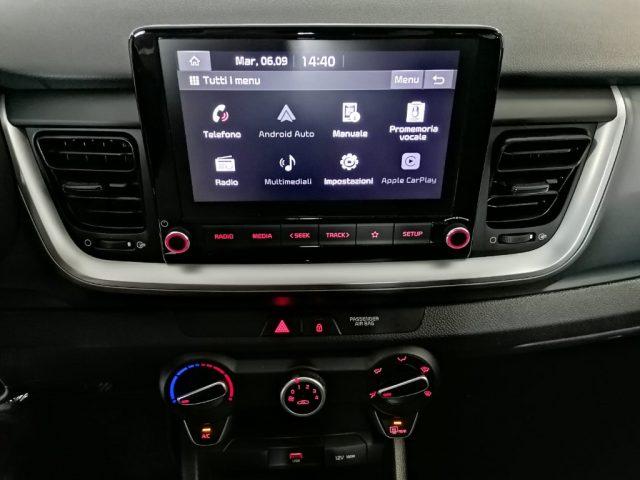 KIA Stonic 1.2 DPI Silver