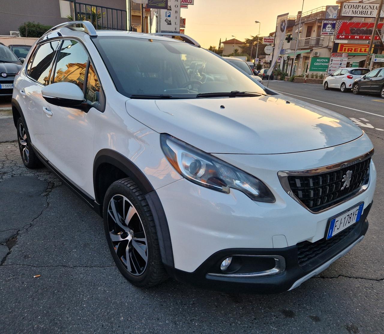 Peugeot 2008 BlueHDi 120 S&S Allure