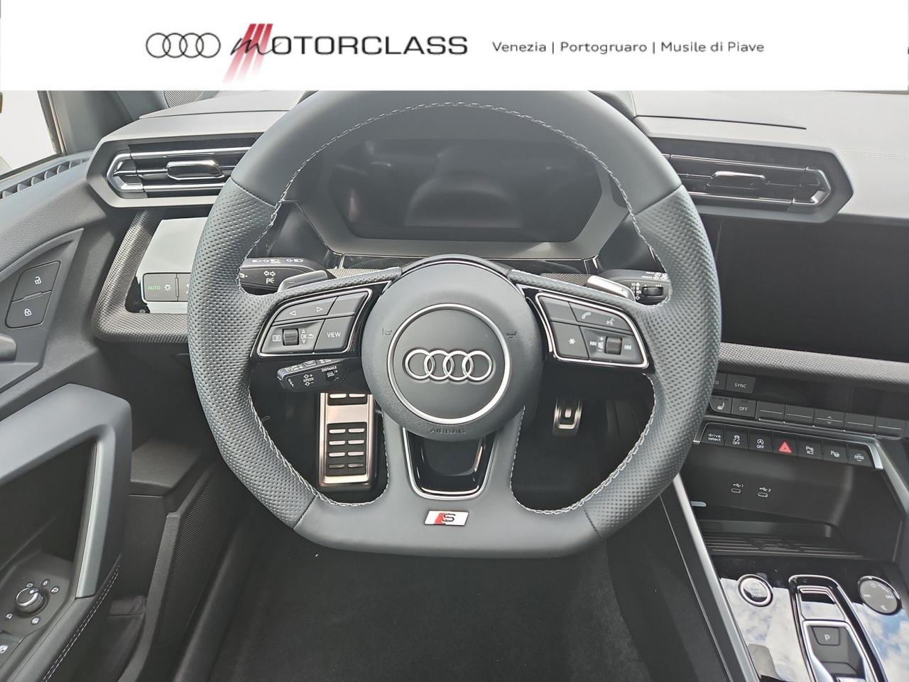Audi A3 allstreet 30 2.0 tdi identity contrast s tronic