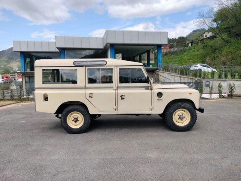 Land Rover 109 Serie III Land Rover Defender