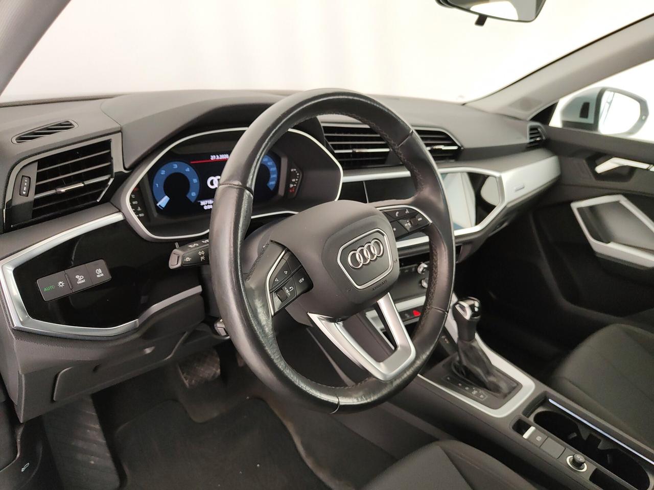 Audi Q3 SPB 35 TDI quattro Business Plus