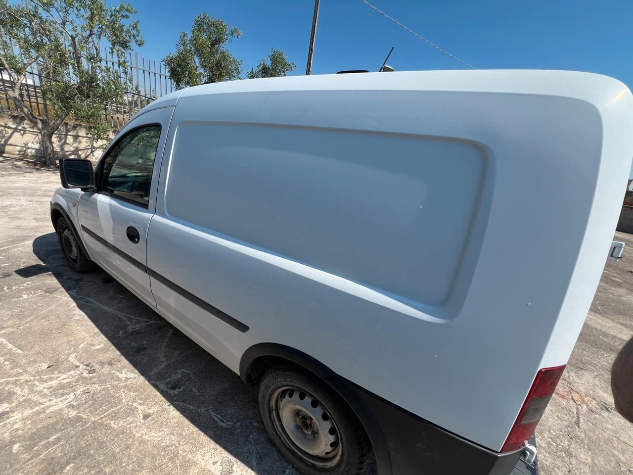 Opel Combo 1.7 DTI 4p. Van Vetrato