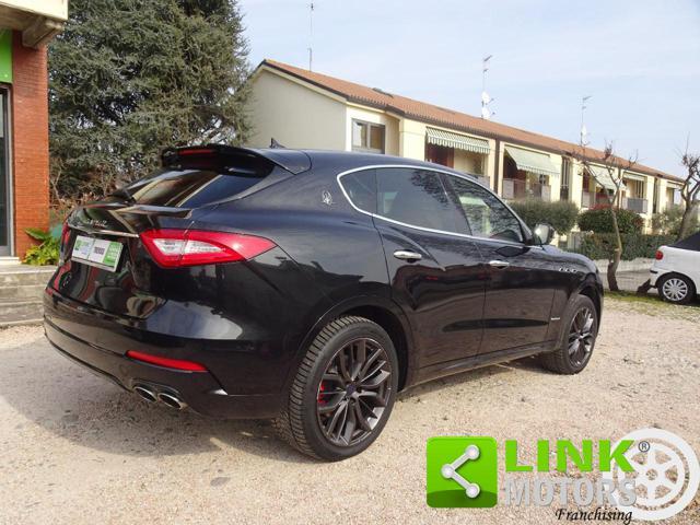 MASERATI Levante V6 Diesel 275 CV AWD Gransport