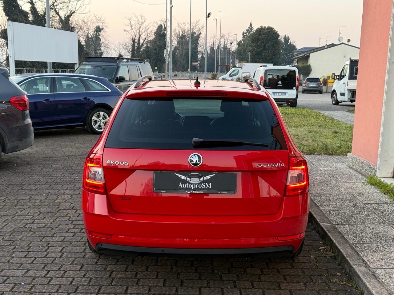 Skoda Octavia 2.0 TDI EVO SCR 150 CV DSG Wagon Style