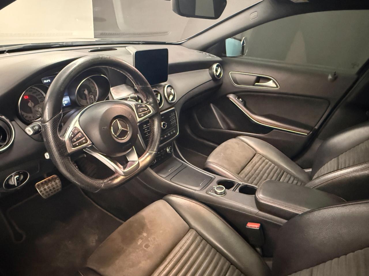 Mercedes-benz A 200 d Automatic 4Matic Premium
