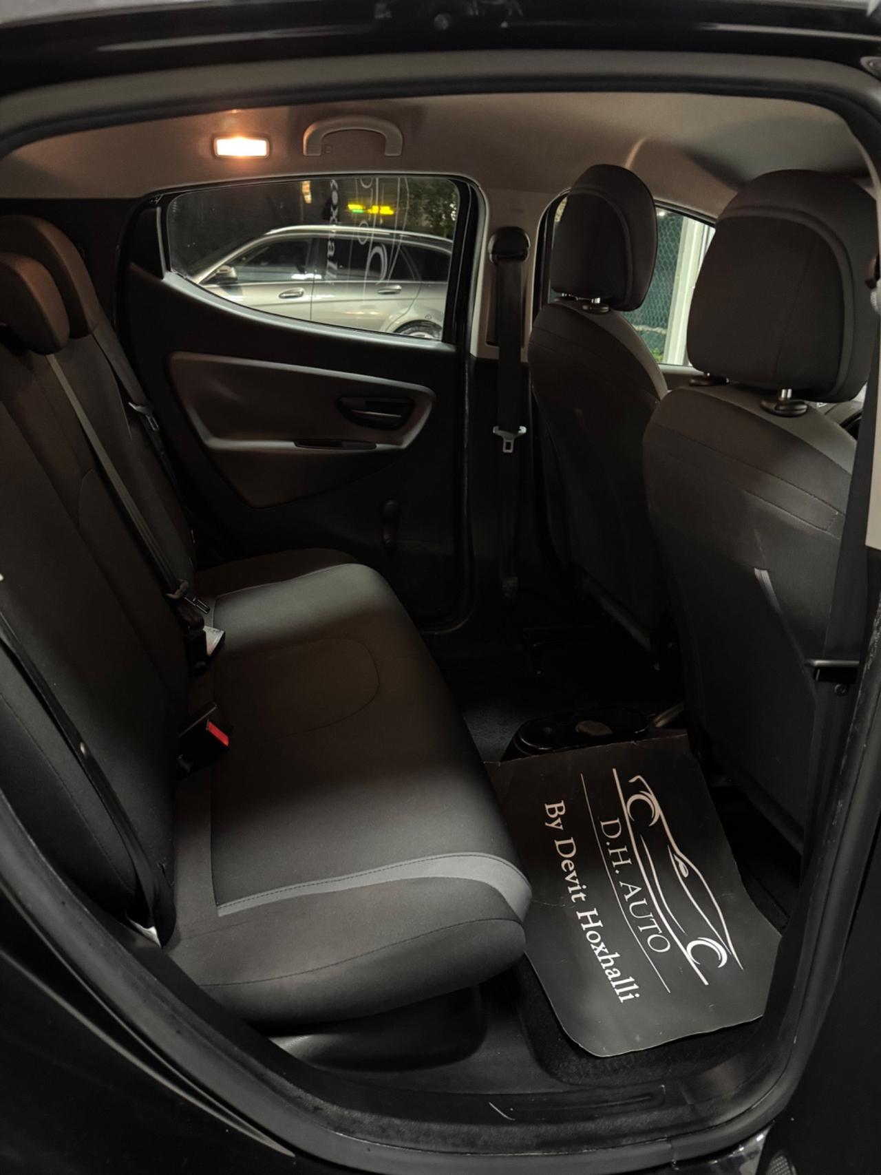 Lancia Ypsilon 1.3 MJT 16V 95 CV 5 porte S&S Platinum