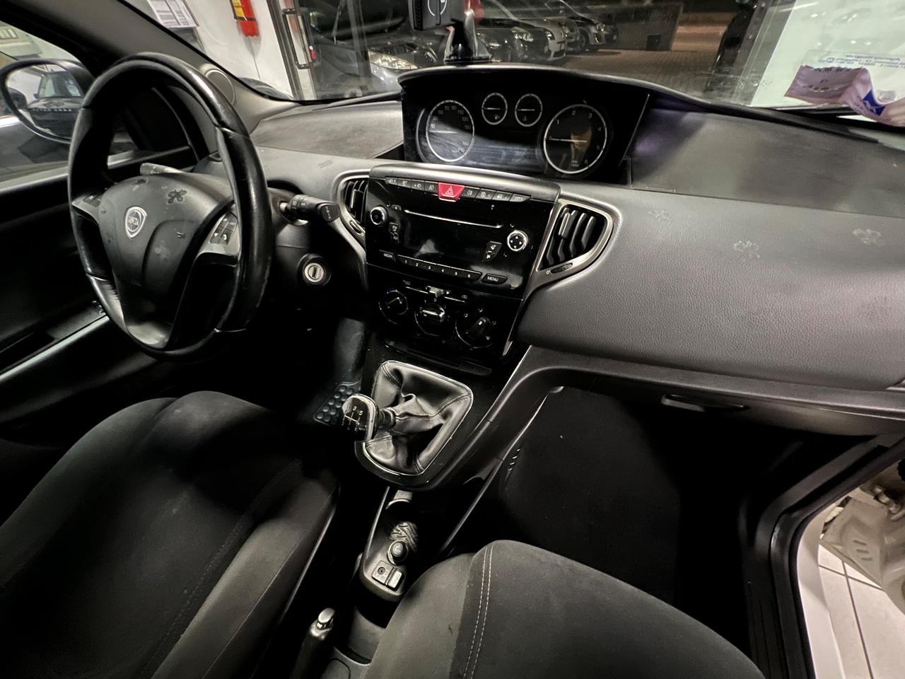 Lancia Ypsilon 1.3 MJT 16V 95 CV 5 porte Platinum Full optional