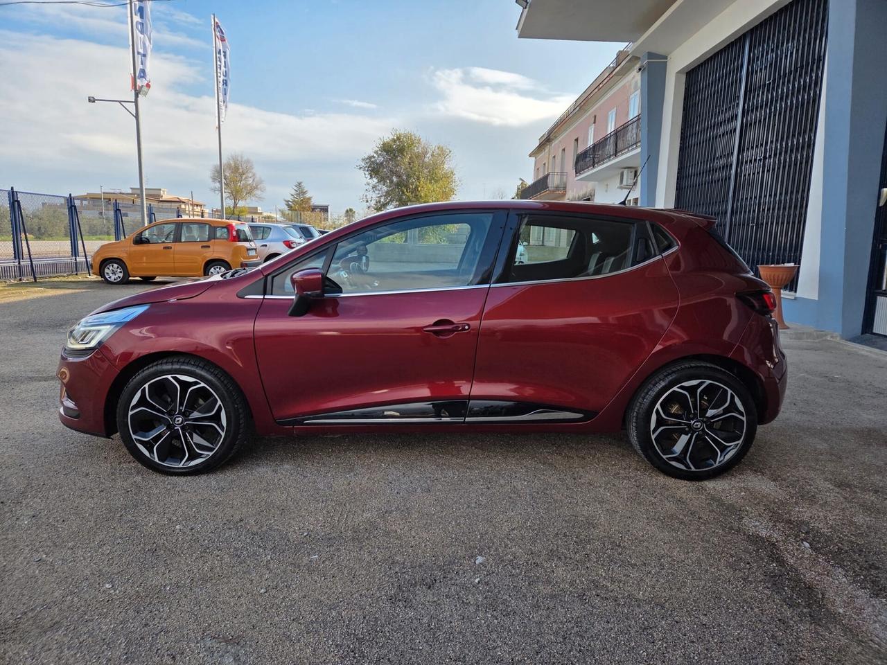 Renault Clio dCi 8V 75 CV Start&Stop 5 porte Energy Intens