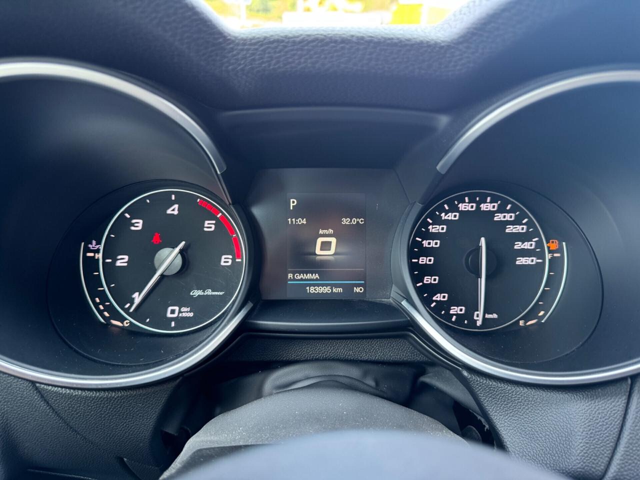 Alfa Romeo Stelvio 2.2 Turbodiesel 180 CV AT8 RWD Business