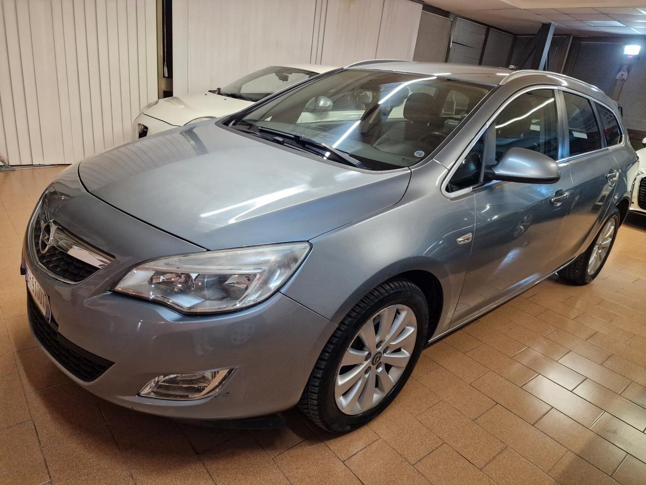 Opel Astra 1.7 CDTI 110CV Sports Tourer Cosmo