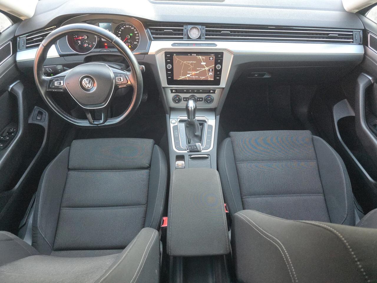 Volkswagen Passat 2.0 TDI DSG Comfortline Berlina