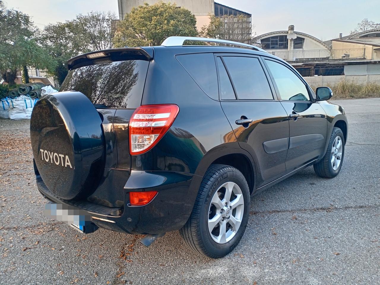 Toyota RAV 4 RAV4 2.2 D-4D 150 CV DPF Exclusive