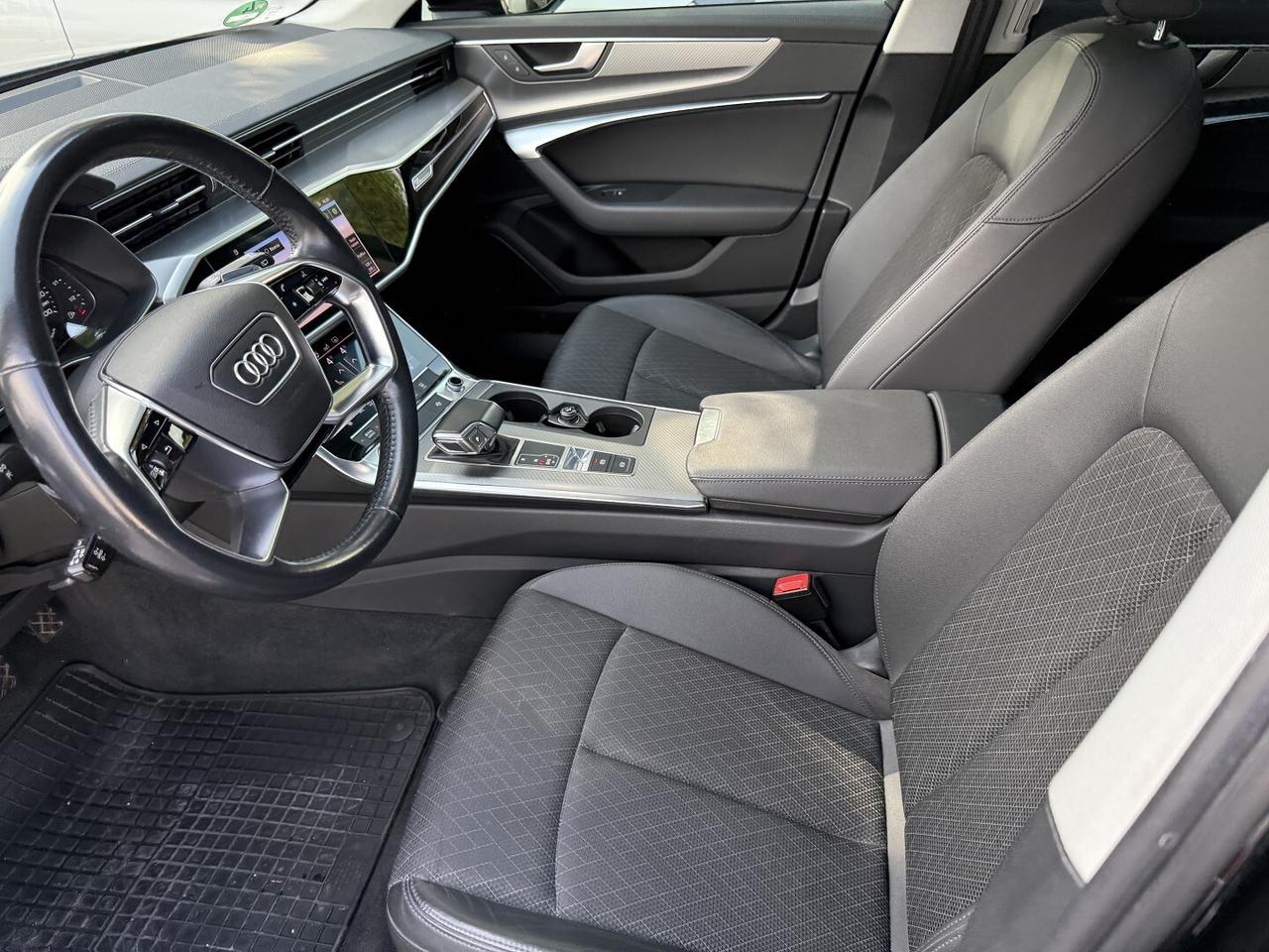 AUDI A6 AVANT VIRTUAL TDI-HYBRID BLACK LINE