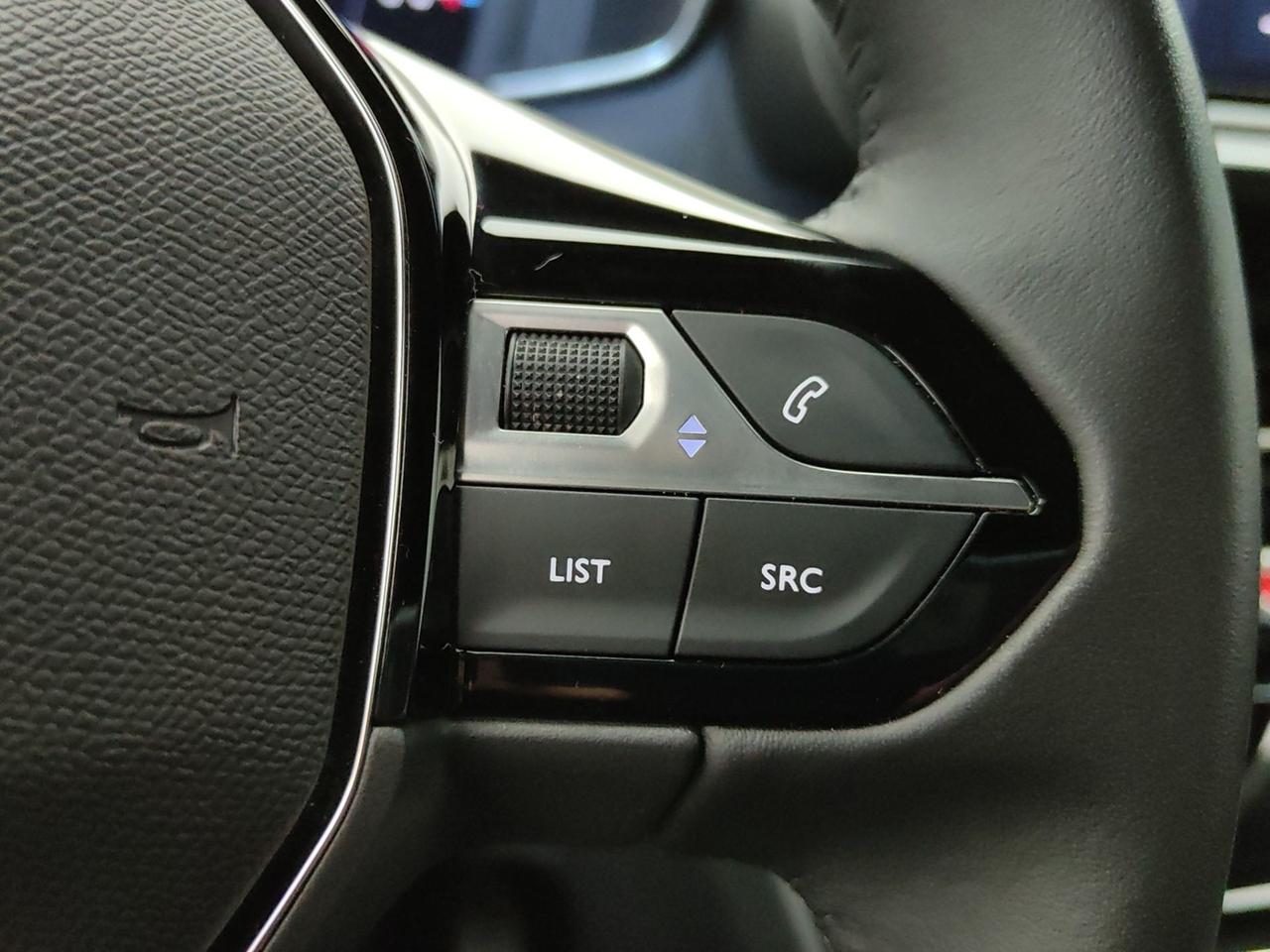 PEUGEOT 2008 II 2023 1.2 PURETECH 100CV ALLURE